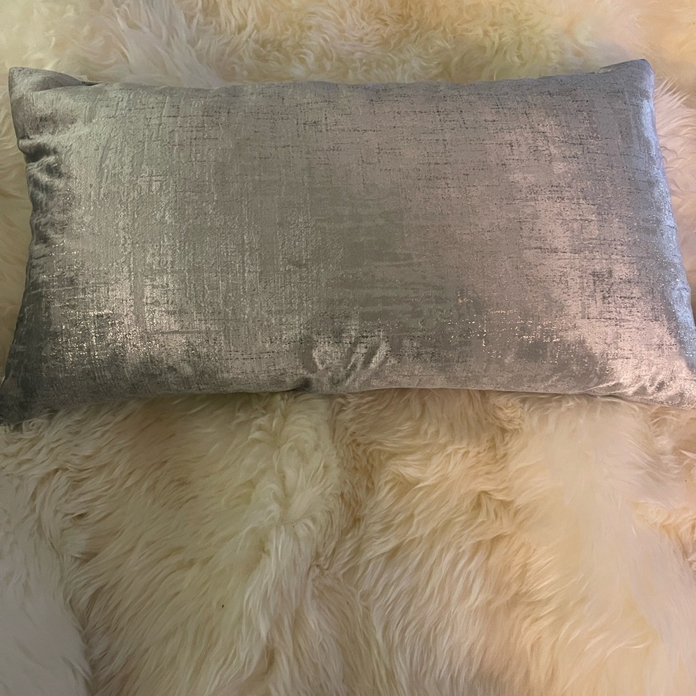 Duck feather pillow